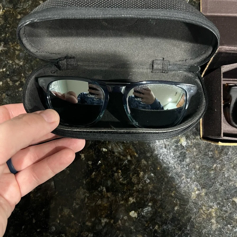Costa Wearable Glasses with Blue sullivan black mirror lenses